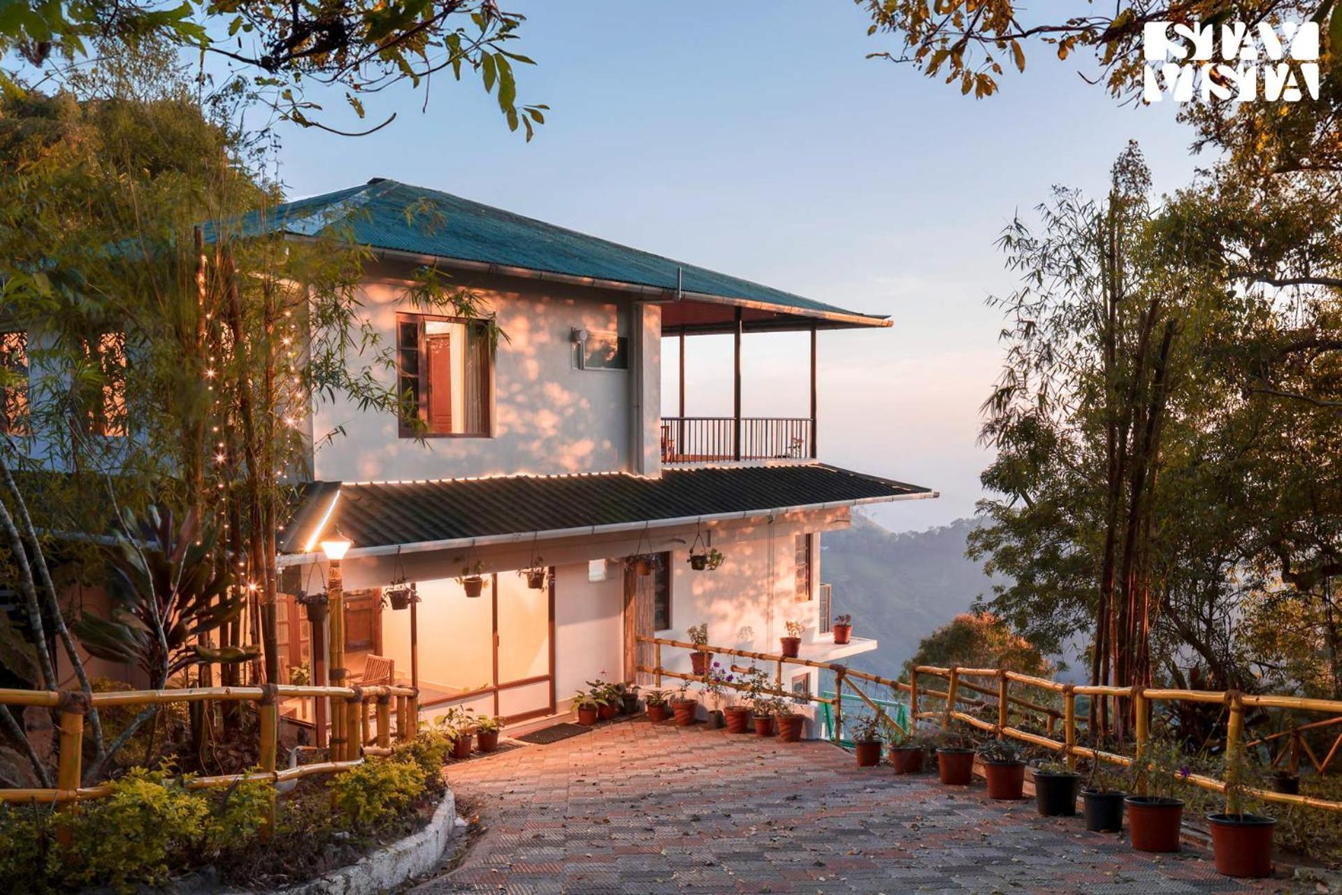 Stayvista At Vale Echoes - Breakfast Included Munnar Exterior photo